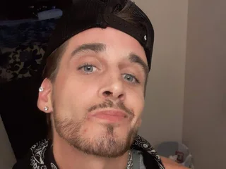 Selcuming Live Cam