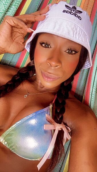 hollyBrisstol90 Photo hollyBrisstol90 Photo