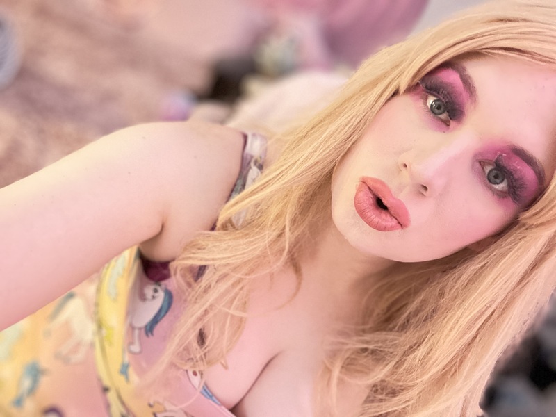 AdelinaFoxx Photo