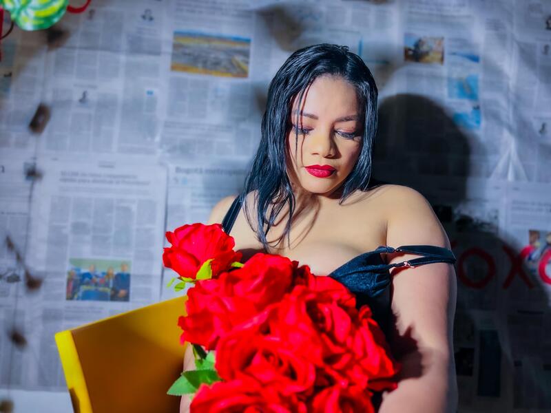 NahomiFireSexCol Photo