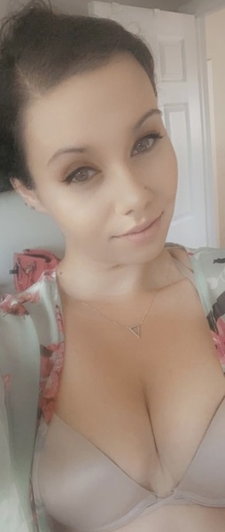 Submissivehotwife Photo
