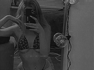EmilysDesires Live Cam