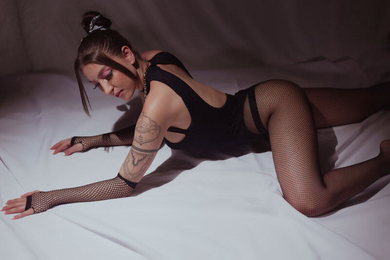 MelinaWest Photo MelinaWest Photo