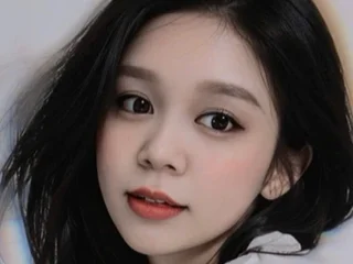 Hazel_zzz Live Cam