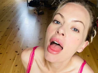 MaryLilyLunaX Live Cam