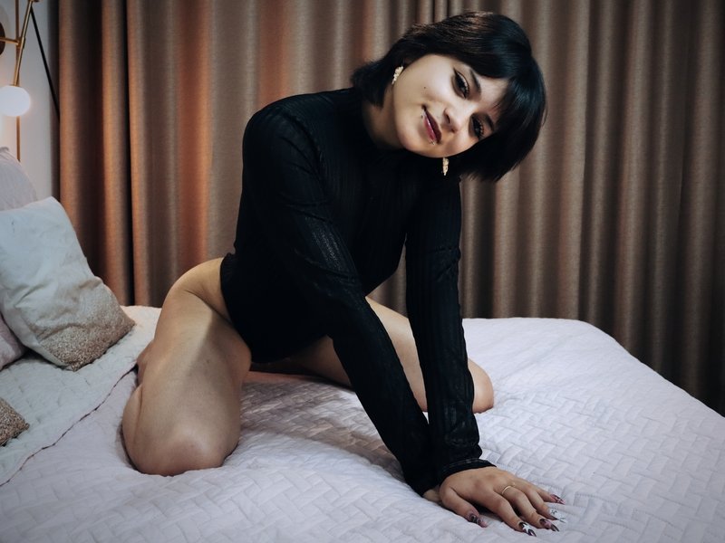 MilaBernal Photo