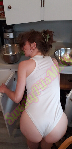 SweatyPitsyMisty Photo