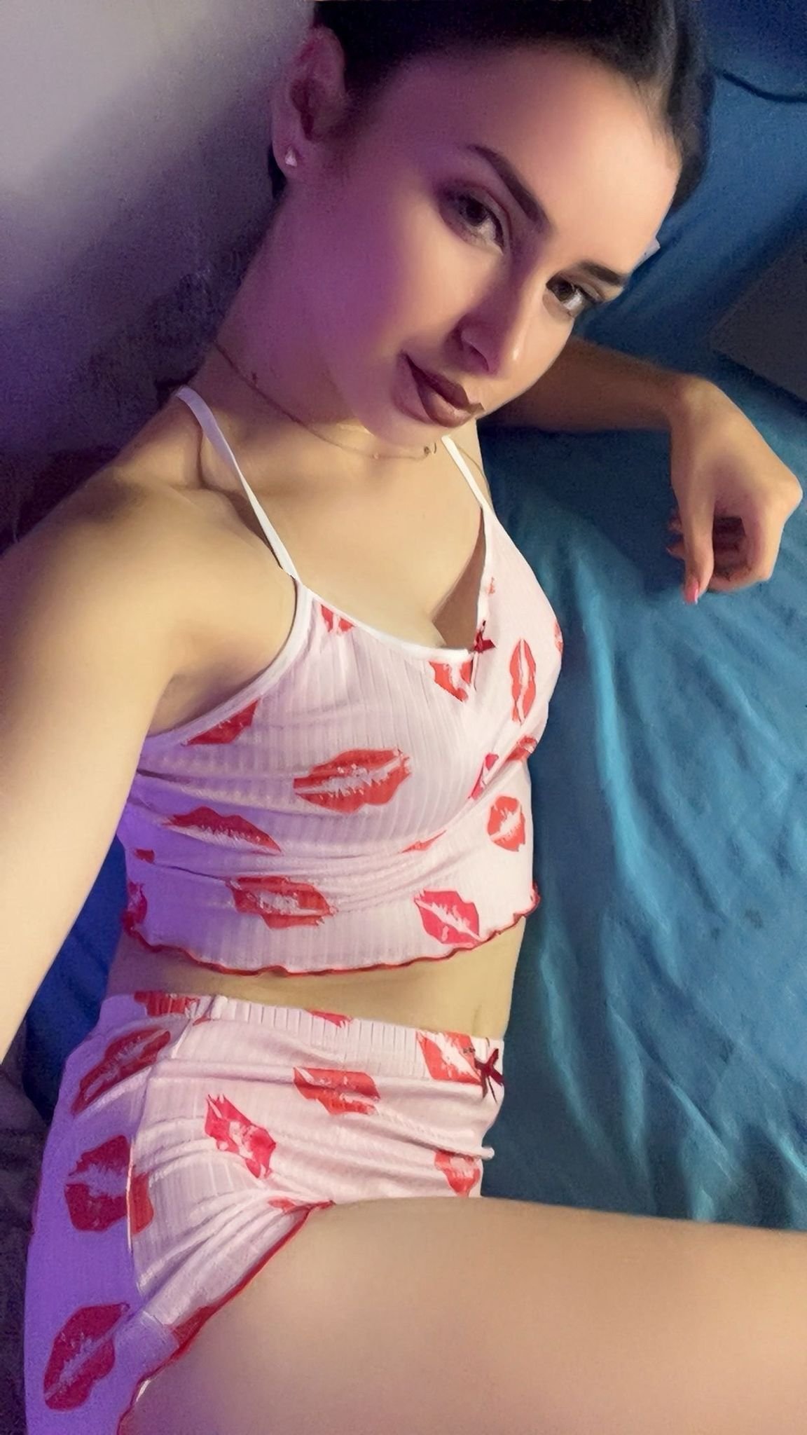 SELYINA Photo