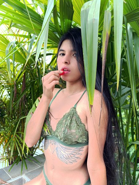 JuliaLane Photo JuliaLane Photo