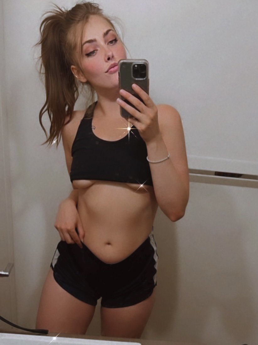 AlexMarieXOXO Photo
