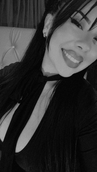 sharonscarllet Photo