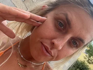 Juliecam97 Live Cam