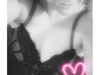 KittieQueen Live Cam