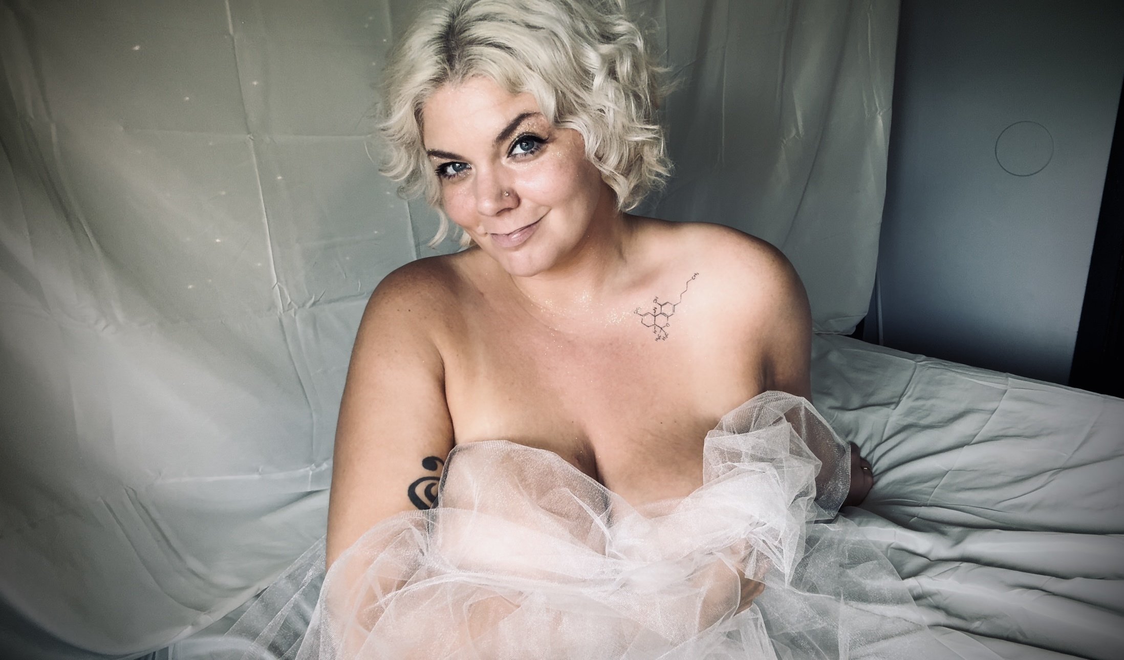 GoddessPoppy Photo GoddessPoppy Photo