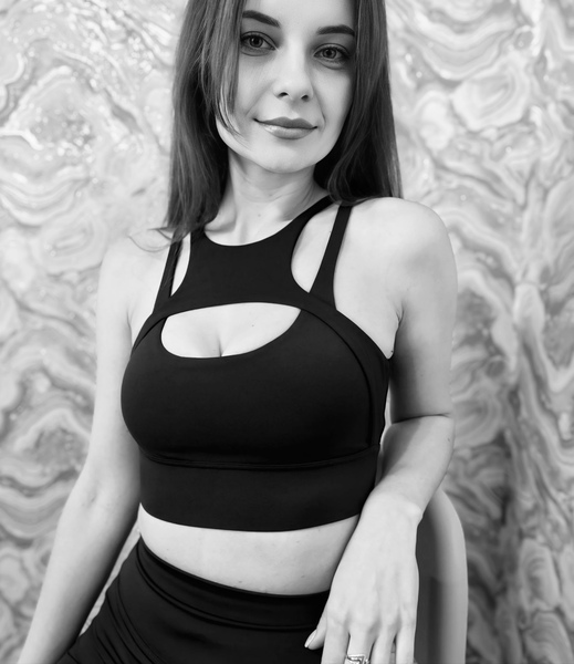 Brunettee Photo