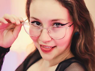 CuteEuphoria Live Cam