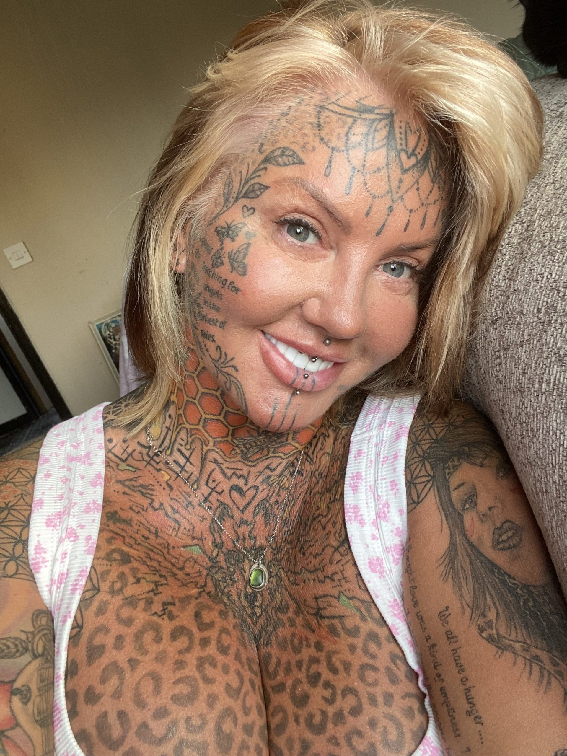 CandyApplesxXx Photo