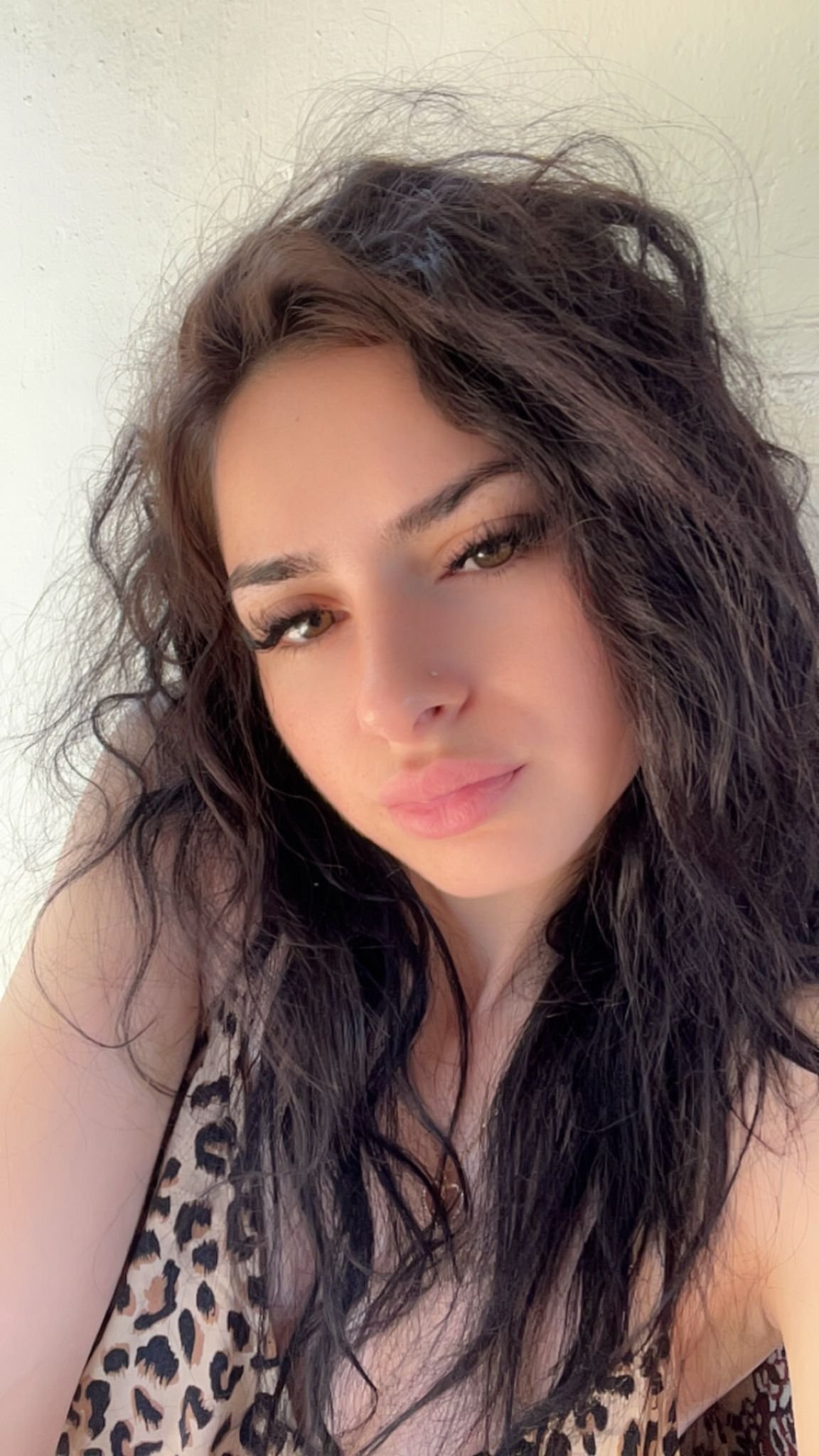 SELYINA Photo