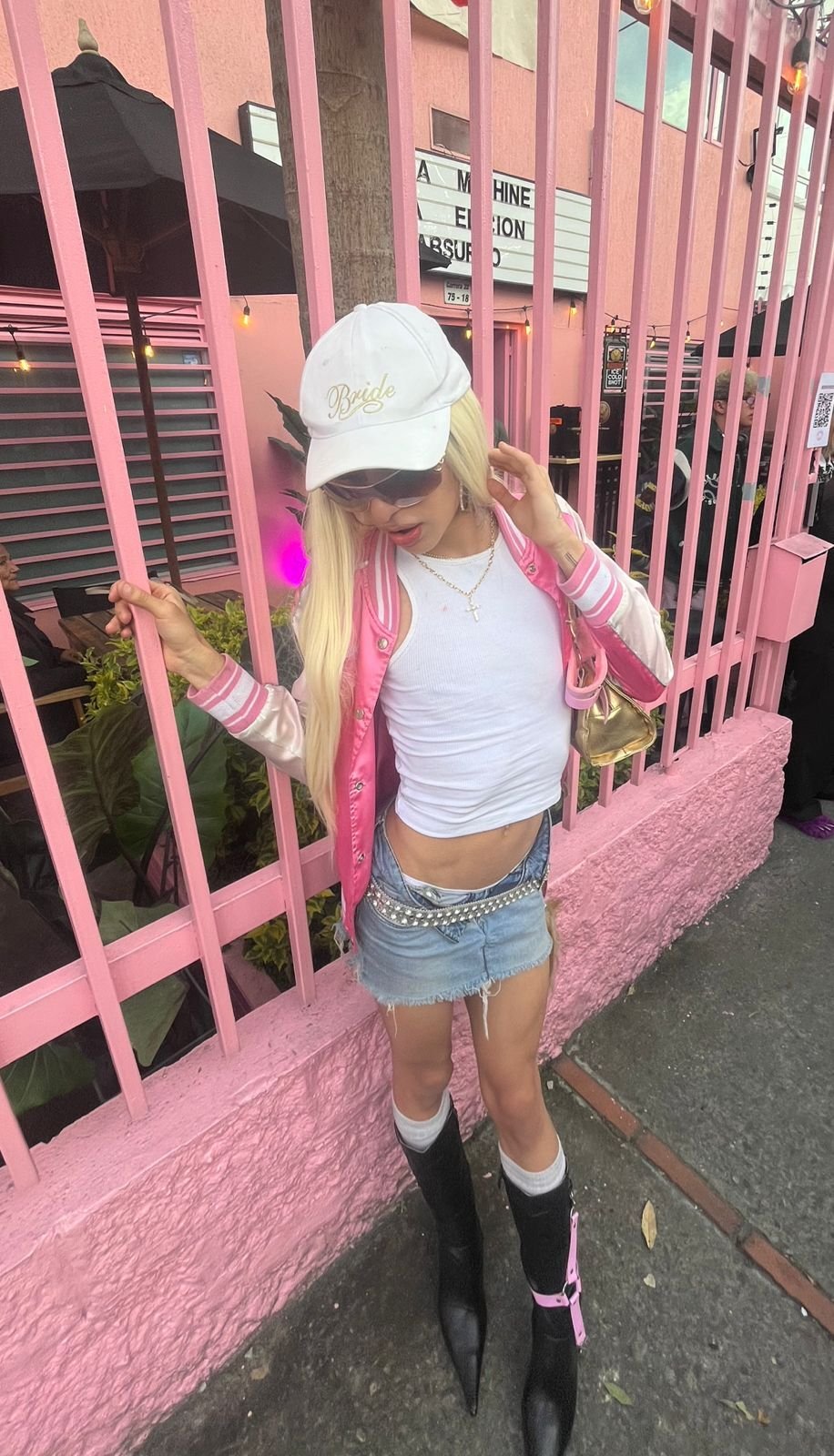 Madisonwood18 Photo Madisonwood18 Photo