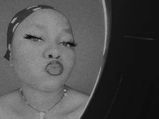 Glitterkarma Live Cam