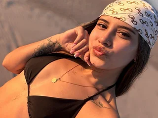 Alison_Skinny Live Cam