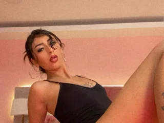 BellaaCherry Live Cam