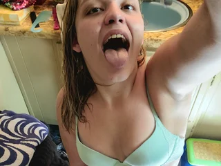 HaleraisingTrouble2019 Live Cam