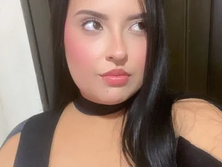 Lauren_Hernandezz Live Cam
