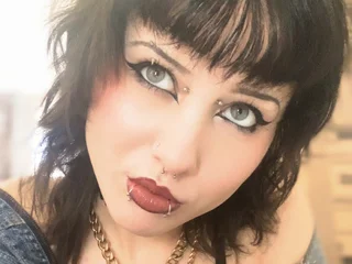 Pierced_Angel Live Cam