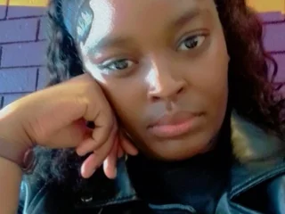 Collegebjxx21 Live Cam