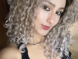 FloraSaenzz Live Cam