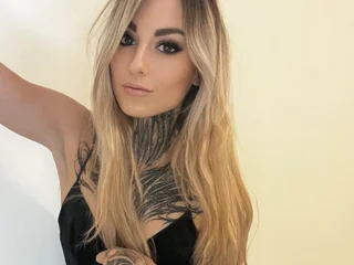 Kim_equinoxx Live Cam