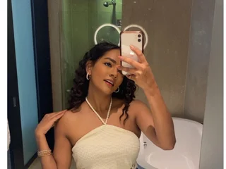 NaughtyDeeX Live Cam