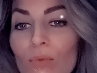 NanaOlander Live Cam