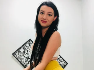 BettyJames Live Cam