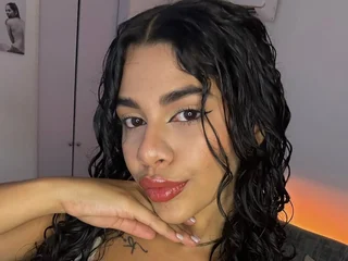Clarckbella Live Cam