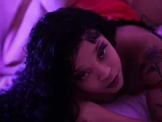 NylaRoyale Live Cam NylaRoyale Live Cam