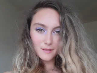 AstralGirl33 Live Cam AstralGirl33 Live Cam