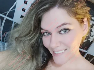 BabyCakesUK Live Cam