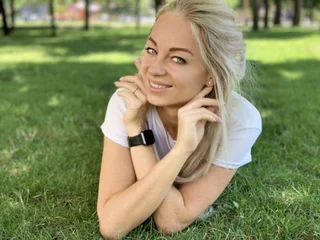 Elliette Live Cam Elliette Live Cam