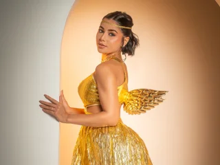 SaraThoompson Live Cam