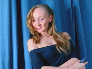 Blondy_Irene Live Cam