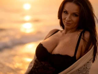 HelenDeLux Live Cam HelenDeLux Live Cam