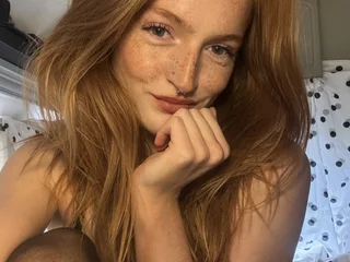 HoneySuckleUK Live Cam