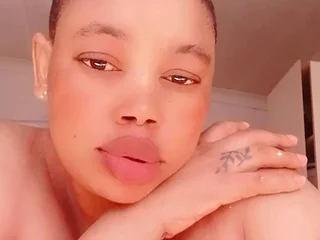 SLOPPYBJQUEENN33 Live Cam