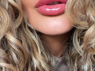 SelinatiaUK Live Cam