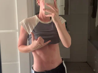 EvelynBlond Live Cam EvelynBlond Live Cam