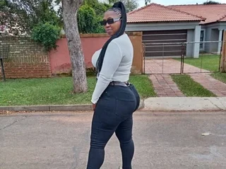 AFRICANCURVYBOOTYXXX Live Cam