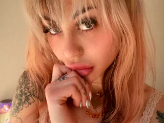 HazelHennesseyy Live Cam