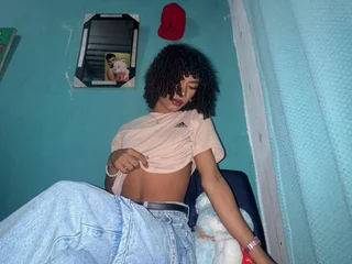 Penelopee_Rouge Live Cam